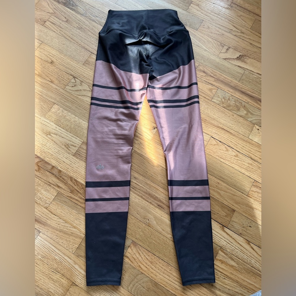Alo yoga pants size xs